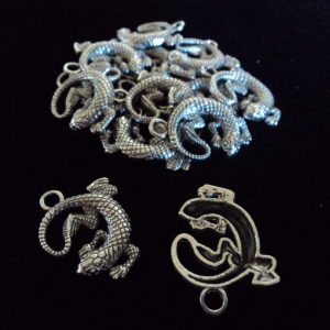 Tibetian Silver Lead Free Pewter Charms Lizzard